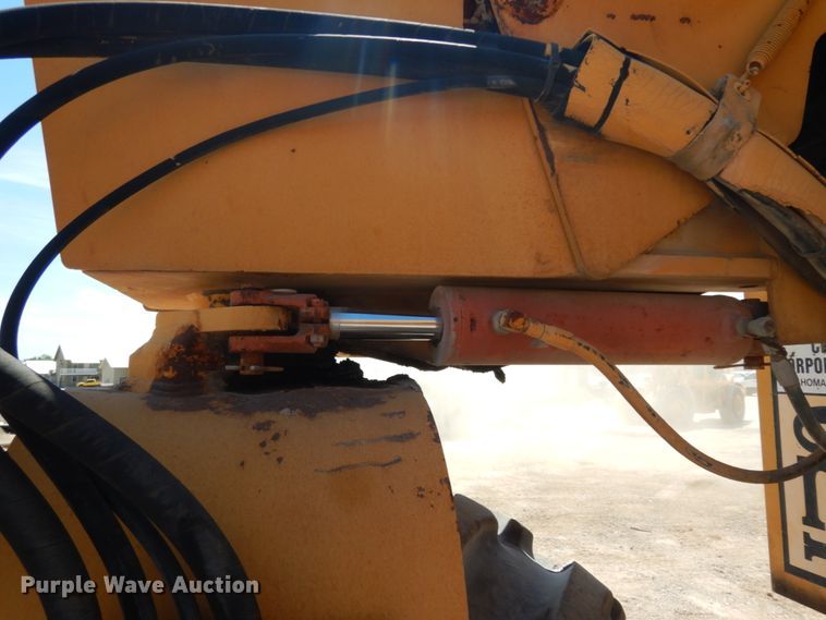 image for item DC2170 1992 CMI RS500  reclaimer