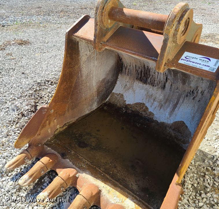 image for item DH5986 TAG 48"W excavator bucket