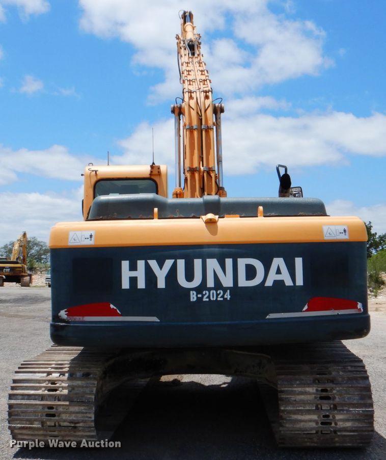 image for item DJ0777 2011 Hyundai Robex 210LC-9  long reach excavator