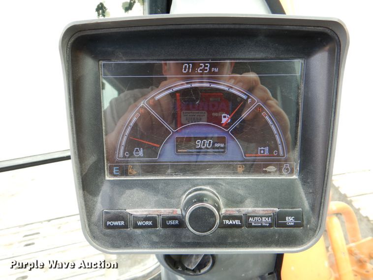 image for item DJ0777 2011 Hyundai Robex 210LC-9  long reach excavator