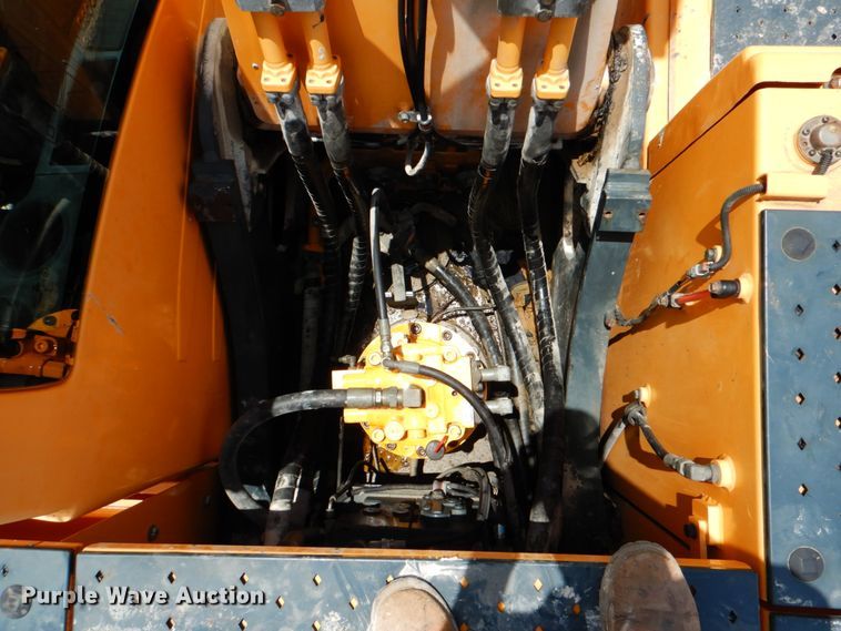 image for item DJ0777 2011 Hyundai Robex 210LC-9  long reach excavator