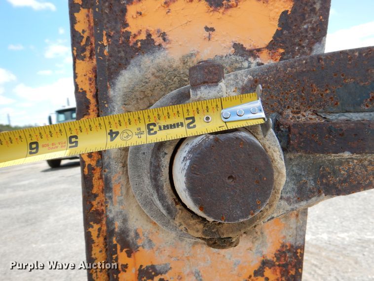 image for item DJ0777 2011 Hyundai Robex 210LC-9  long reach excavator