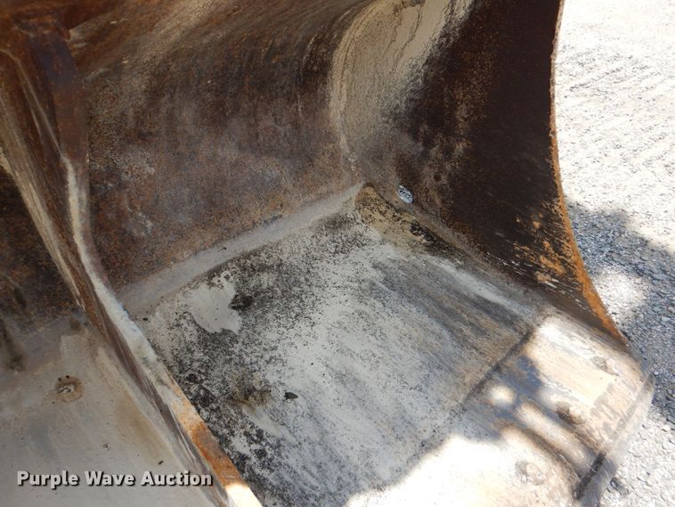 image for item DJ0777 2011 Hyundai Robex 210LC-9  long reach excavator