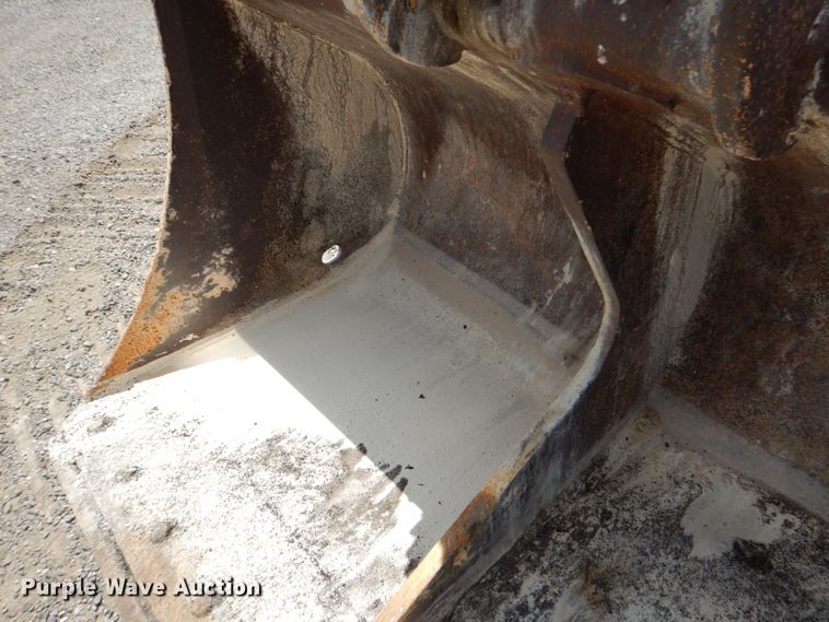 image for item DJ0777 2011 Hyundai Robex 210LC-9  long reach excavator