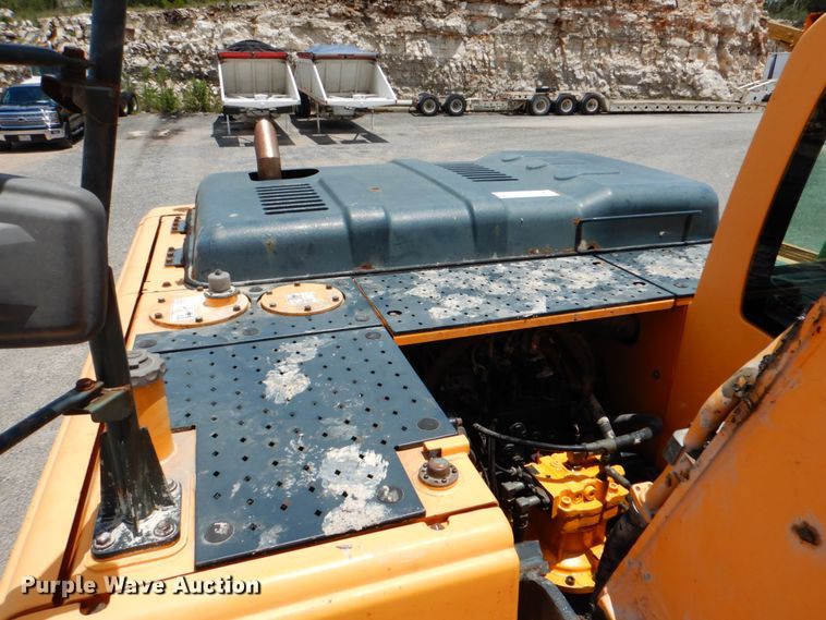 image for item DJ0777 2011 Hyundai Robex 210LC-9  long reach excavator