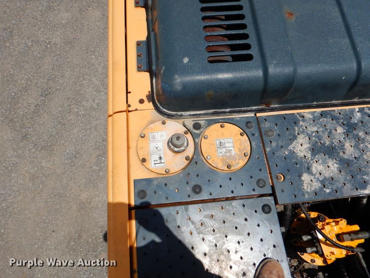 image for item DJ0777 2011 Hyundai Robex 210LC-9  long reach excavator