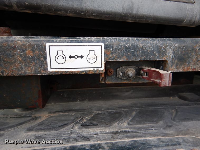 image for item DJ0777 2011 Hyundai Robex 210LC-9  long reach excavator