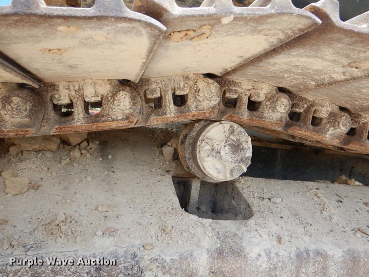 image for item DJ0777 2011 Hyundai Robex 210LC-9  long reach excavator