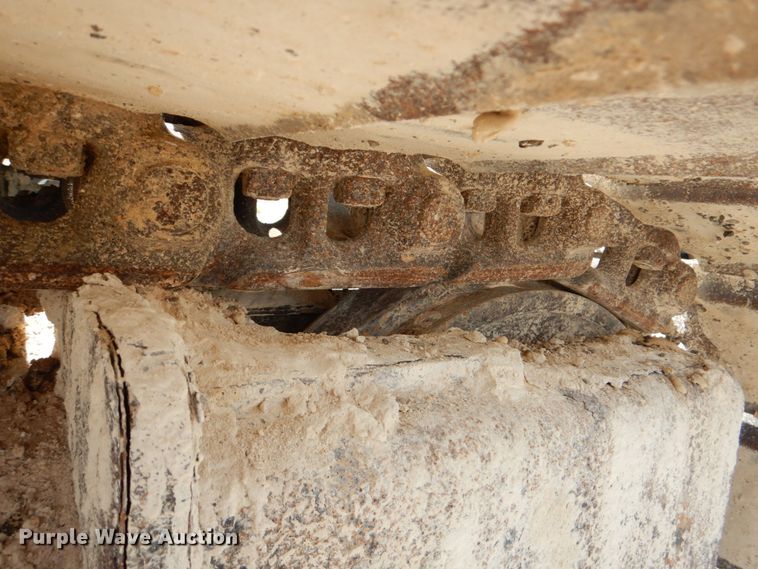 image for item DJ0777 2011 Hyundai Robex 210LC-9  long reach excavator