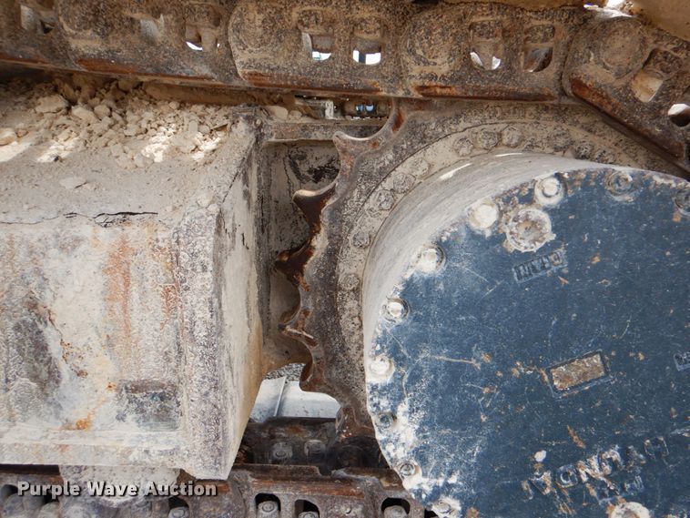 image for item DJ0777 2011 Hyundai Robex 210LC-9  long reach excavator