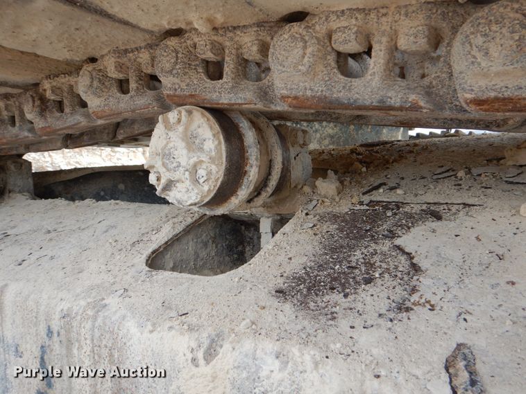 image for item DJ0777 2011 Hyundai Robex 210LC-9  long reach excavator