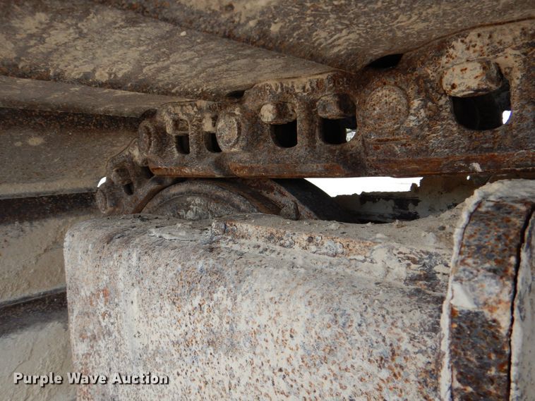 image for item DJ0777 2011 Hyundai Robex 210LC-9  long reach excavator