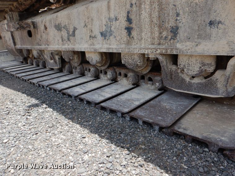 image for item DJ0777 2011 Hyundai Robex 210LC-9  long reach excavator