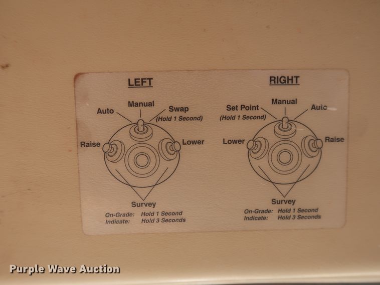 image for item DJ1834 1998 Caterpillar 140H  motor grader