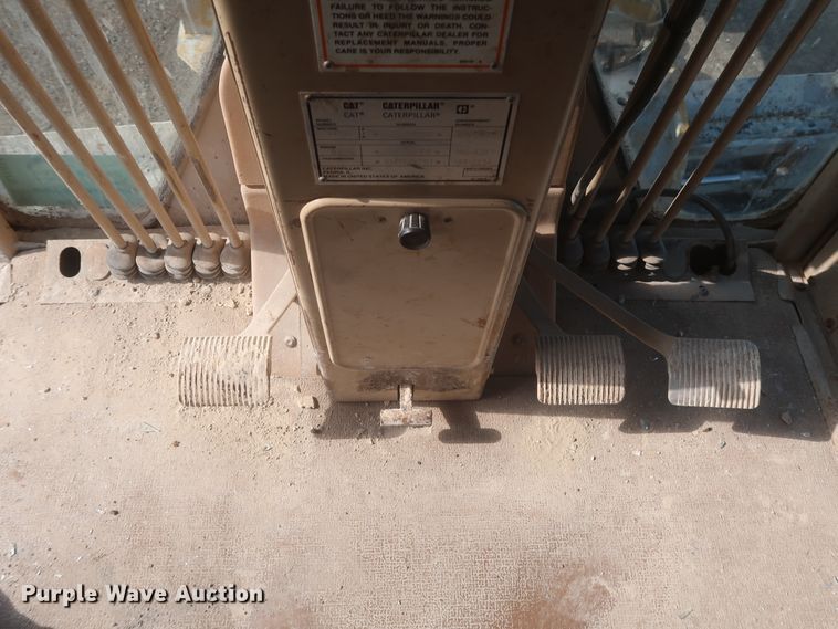 image for item DJ1834 1998 Caterpillar 140H  motor grader