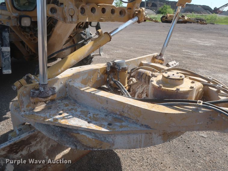 image for item DJ1834 1998 Caterpillar 140H  motor grader