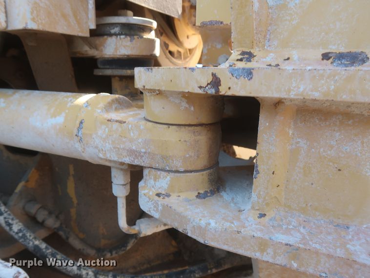 image for item DJ1834 1998 Caterpillar 140H  motor grader