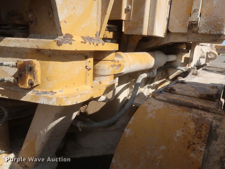 image for item DJ1834 1998 Caterpillar 140H  motor grader