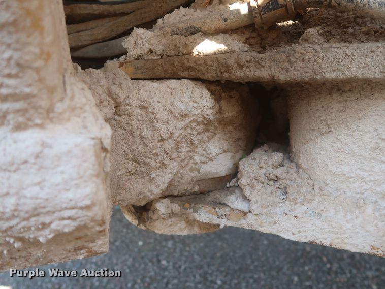 image for item DJ1834 1998 Caterpillar 140H  motor grader