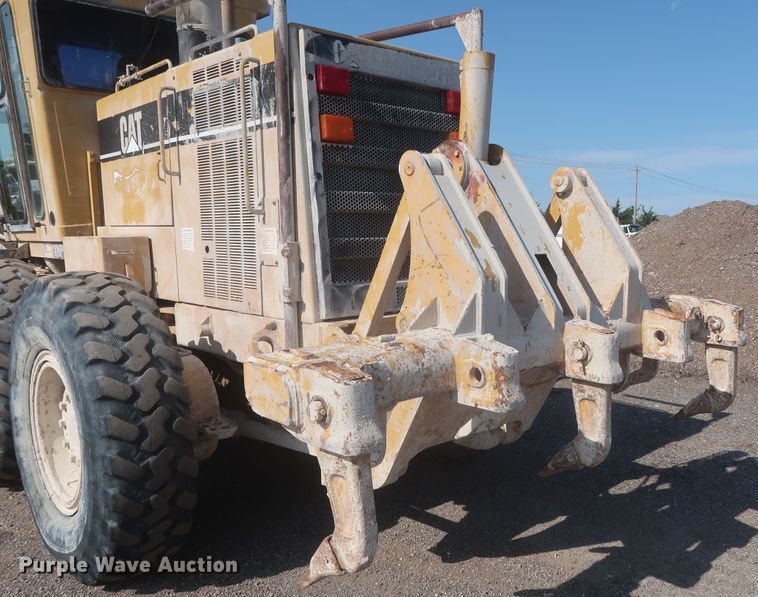 image for item DJ1834 1998 Caterpillar 140H  motor grader