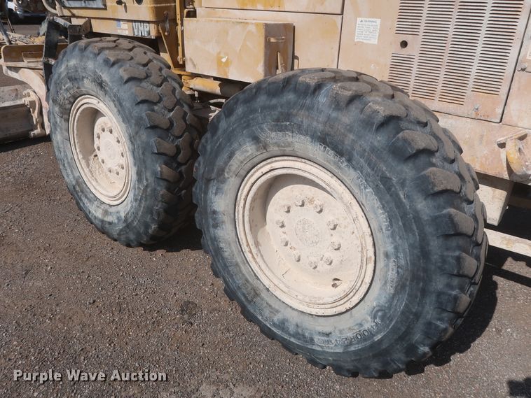 image for item DJ1834 1998 Caterpillar 140H  motor grader