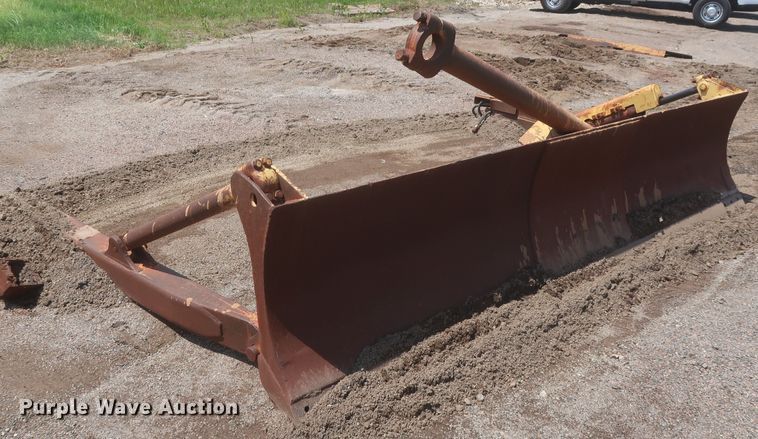 image for item DJ1835 1989 Caterpillar 815B  soil compactor