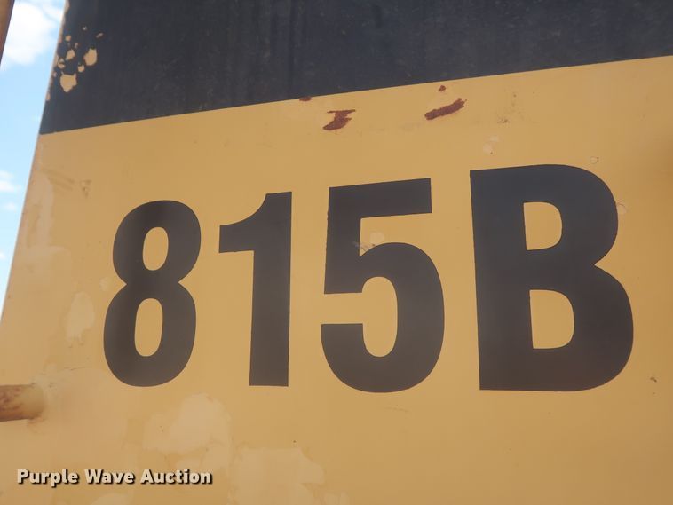 image for item DJ1835 1989 Caterpillar 815B  soil compactor