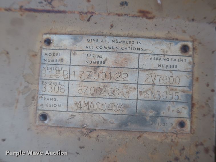 image for item DJ1835 1989 Caterpillar 815B  soil compactor