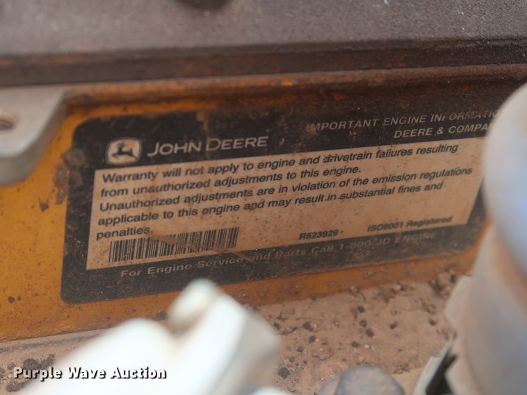 image for item DJ1904 2007 John Deere 240DLC  excavator