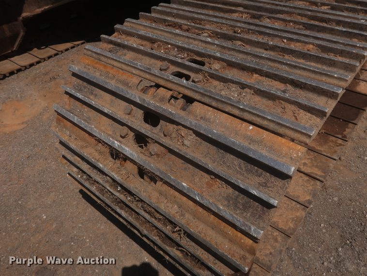 image for item DJ1904 2007 John Deere 240DLC  excavator