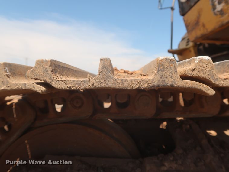 image for item DJ1904 2007 John Deere 240DLC  excavator