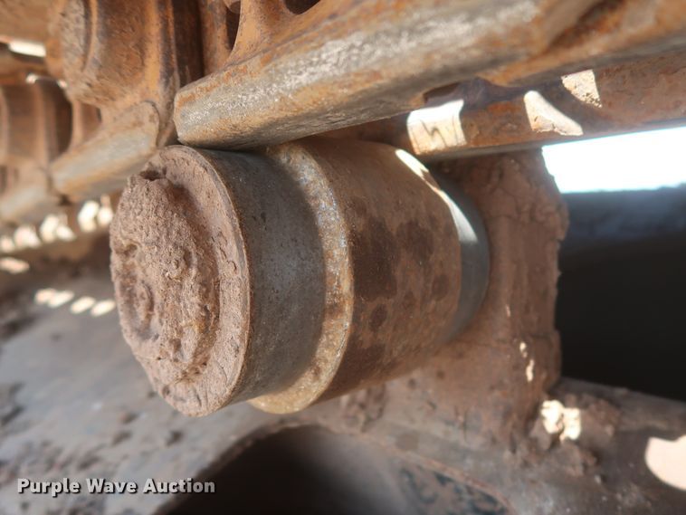 image for item DJ1904 2007 John Deere 240DLC  excavator