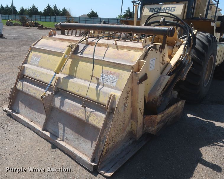 image for item DJ1906 Bomag MPH362R  reclaimer