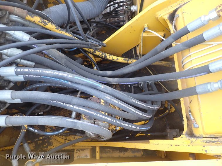 image for item DJ5672 1991 John Deere 690D-LC  excavator