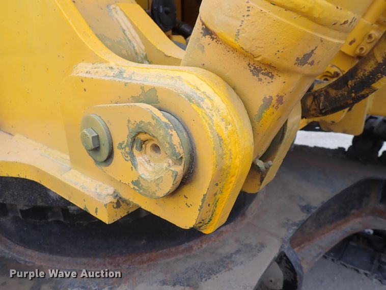 image for item DJ5672 1991 John Deere 690D-LC  excavator