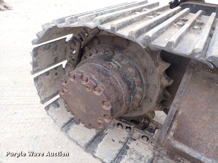 image for item DJ5672 1991 John Deere 690D-LC  excavator