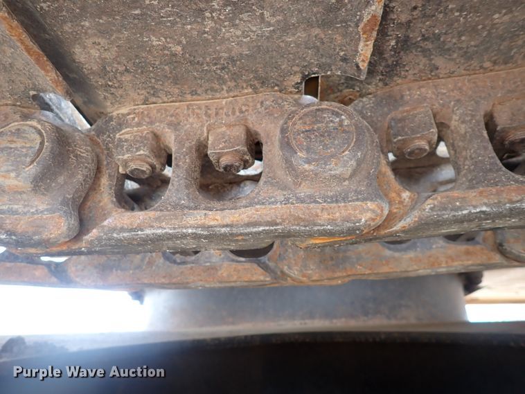 image for item DJ5672 1991 John Deere 690D-LC  excavator