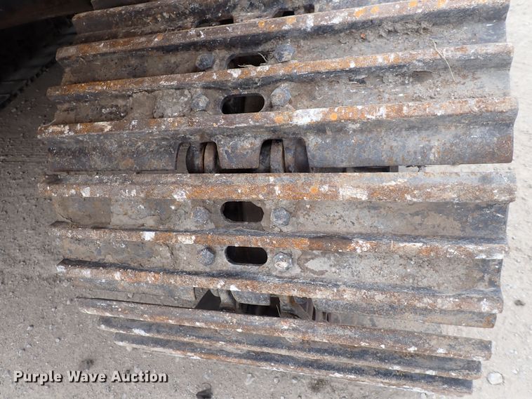 image for item DJ5672 1991 John Deere 690D-LC  excavator