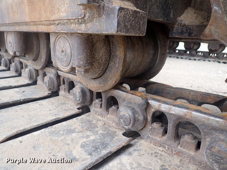 image for item DJ5672 1991 John Deere 690D-LC  excavator