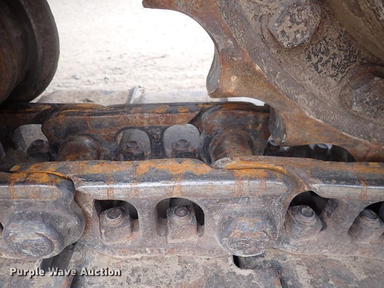 image for item DJ5672 1991 John Deere 690D-LC  excavator