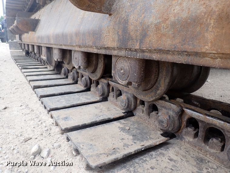 image for item DJ5672 1991 John Deere 690D-LC  excavator