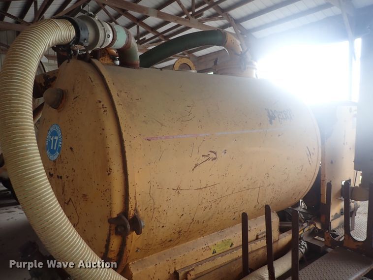 image for item DJ5693 Vac-Tron  vacuum excavator