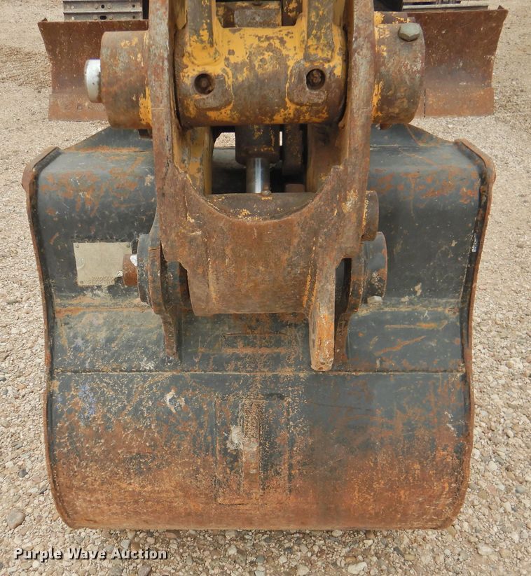 image for item DJ8486 2003 Caterpillar 308C CR  mini excavator