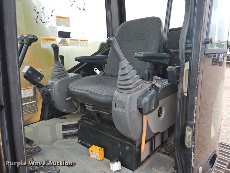 image for item DJ8486 2003 Caterpillar 308C CR  mini excavator