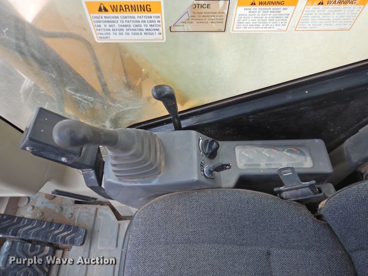 image for item DJ8486 2003 Caterpillar 308C CR  mini excavator