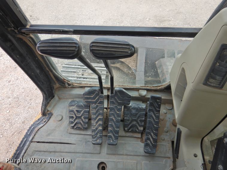 image for item DJ8486 2003 Caterpillar 308C CR  mini excavator