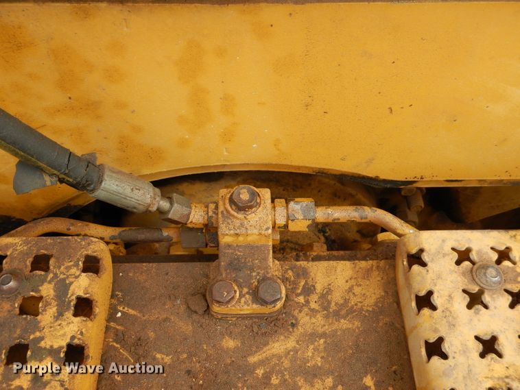 image for item DJ8844 2011 Caterpillar 140M  motor grader