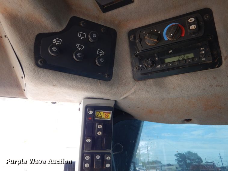 image for item DJ8844 2011 Caterpillar 140M  motor grader