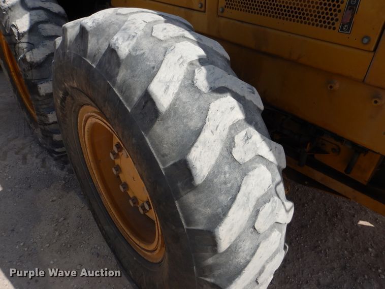 image for item DJ8844 2011 Caterpillar 140M  motor grader