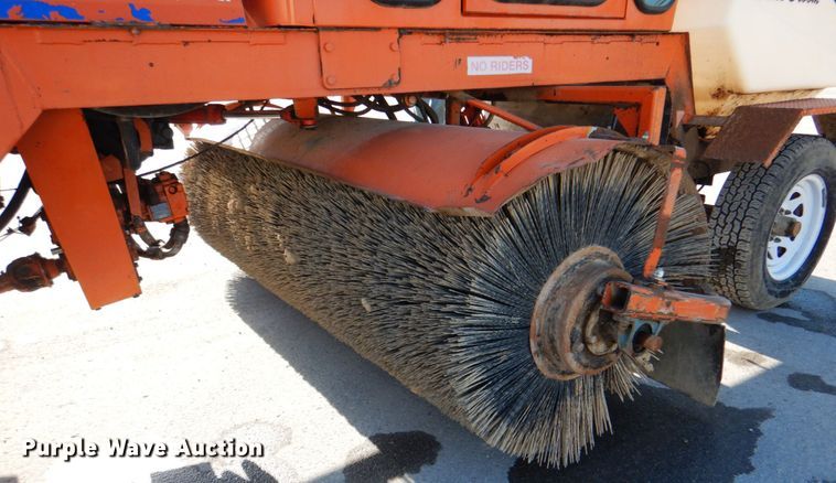 image for item DK5650 2013 Broce KR 450  broom